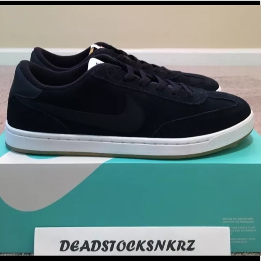 Nike SB FC Classic